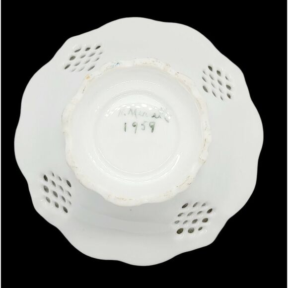 Vintage Floral Trinket Dish Hand Painted Pink Flowers Signed K. Merritt 1959 - Picture 5 of 5